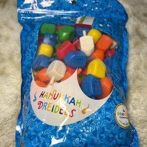 100-Pack Hanukkah Dreidels Multicolor Plastic Chanuka Draydels